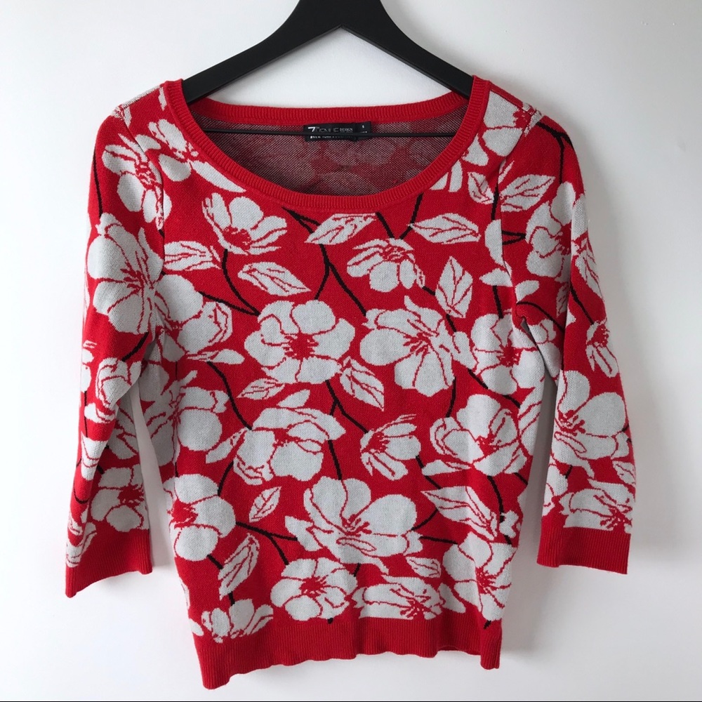 Red floral sweater women's small NY&CO